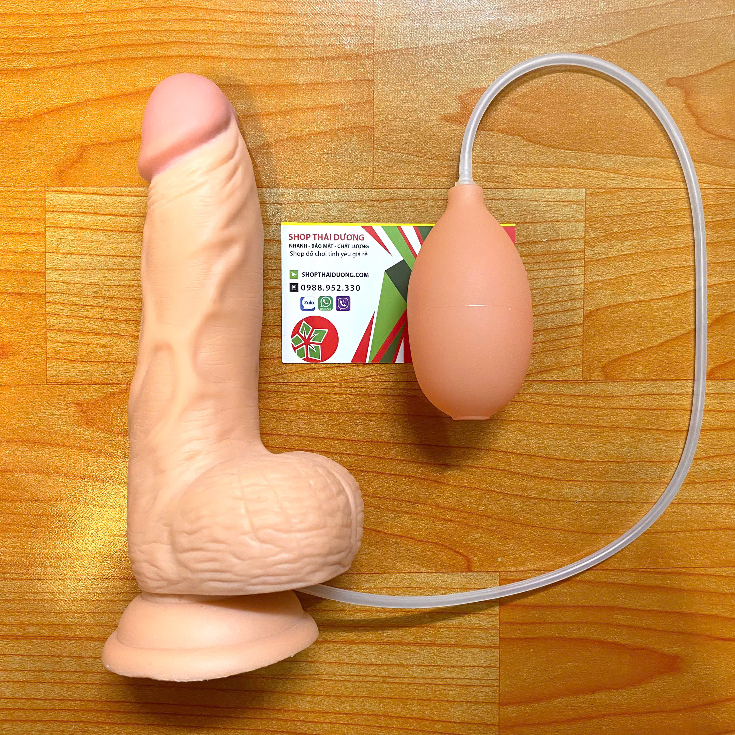 Dương vật giả hít tường Lovetoy xuất tinh giống thật cho nữ