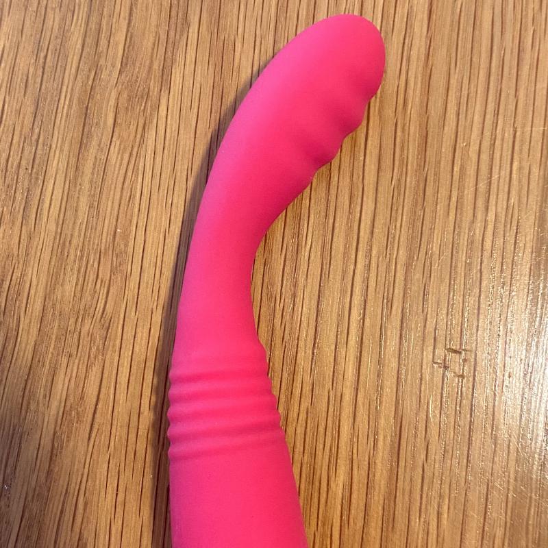 Que rung thụt Svakom 5 chế độ rung thụt cao cấp USA silicon ABS