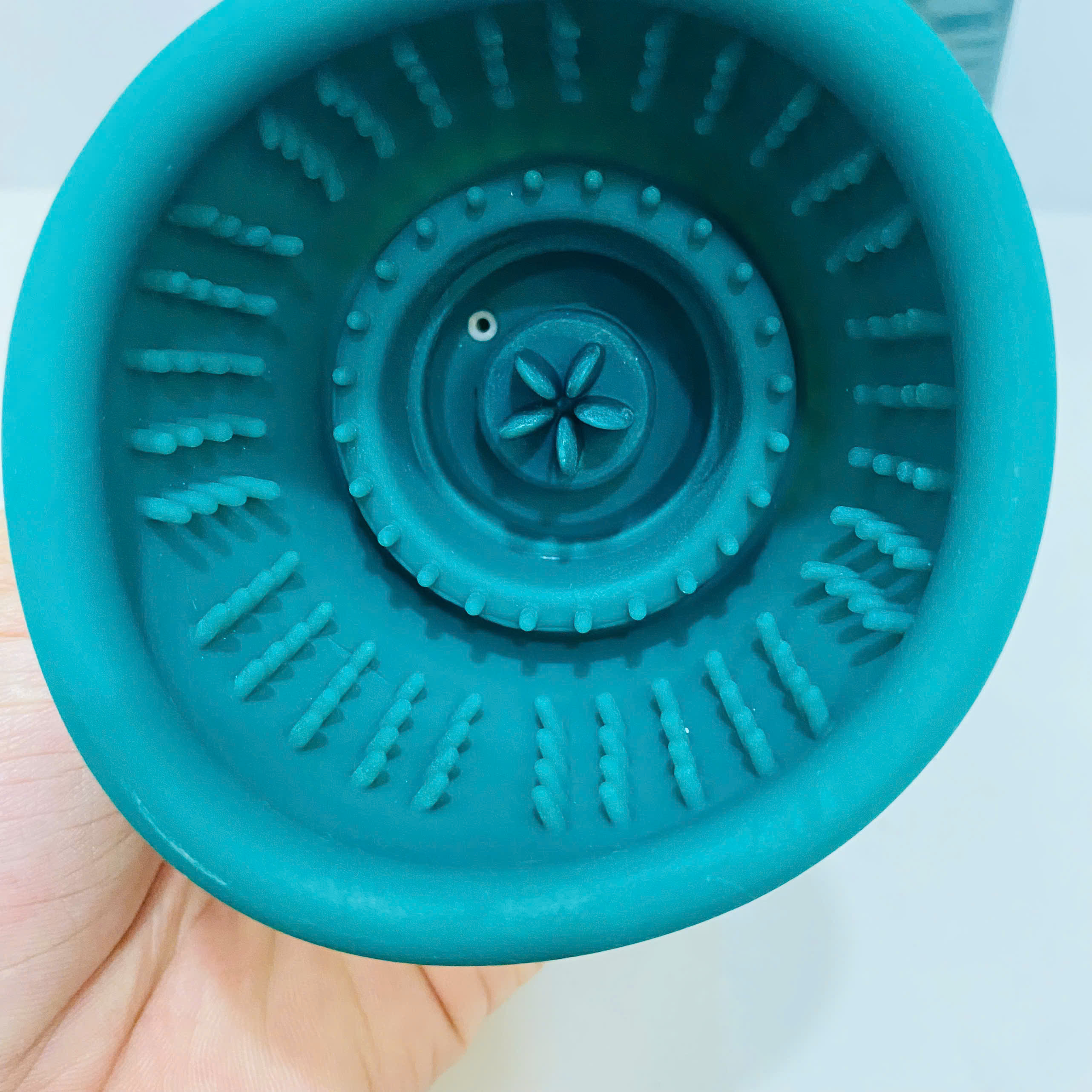 Máy mát xa ngực Milu Cup lưỡi liếm xoay hút co bóp 7 chế độ