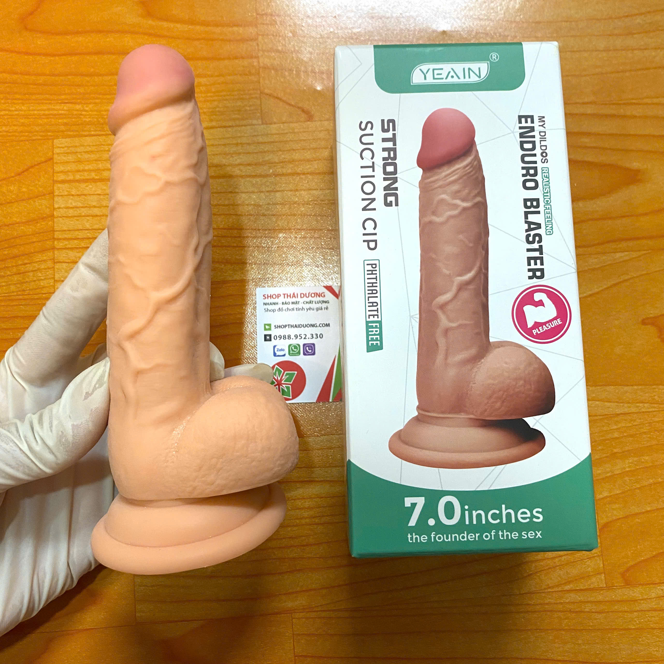 Sextoy dương vật giả hít tường Yeain 7.0 silicon mềm mịn có bìu