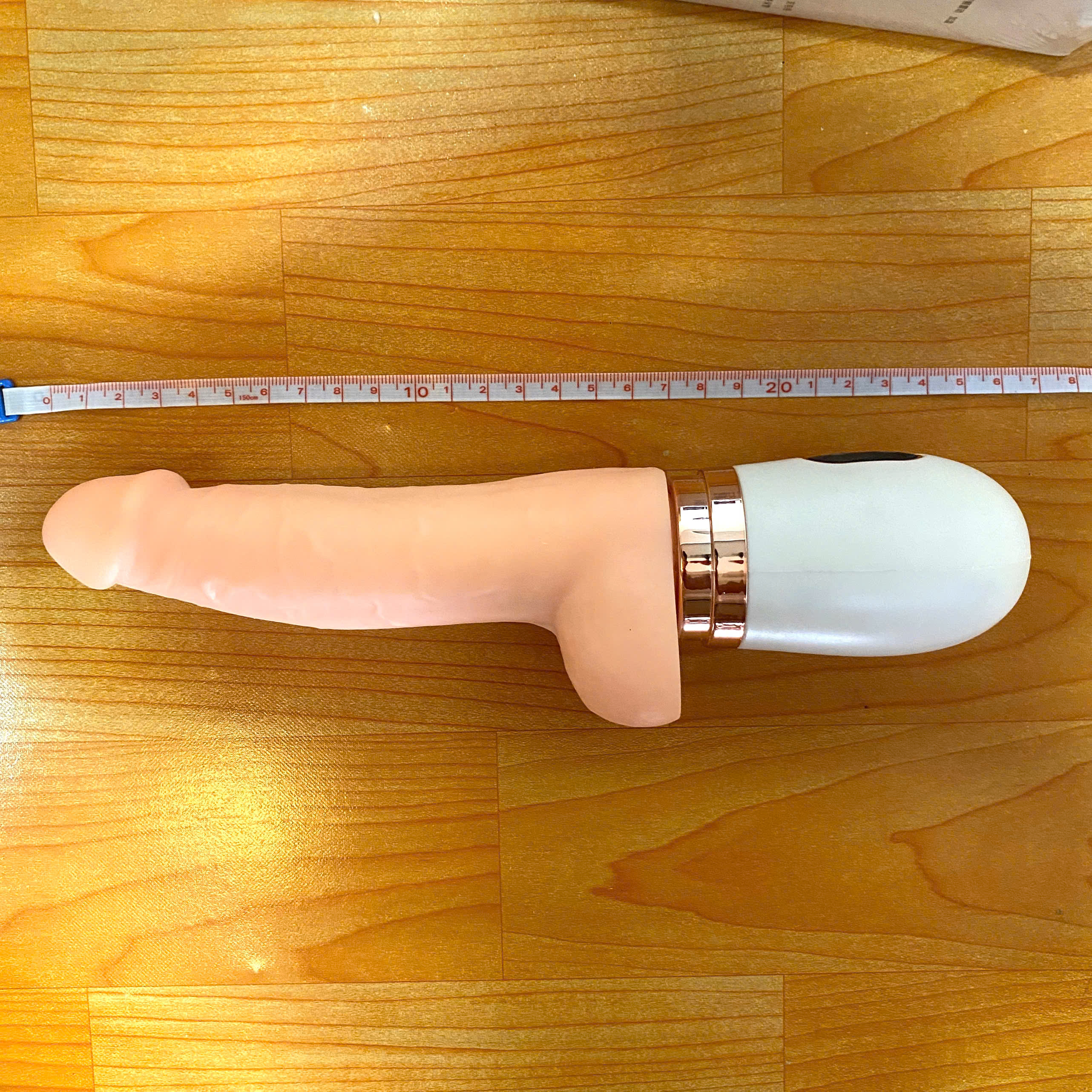 Dương vật giả gắn tường Cyclone Fire rung nhiệt 7 chế độ silicon cao cấp