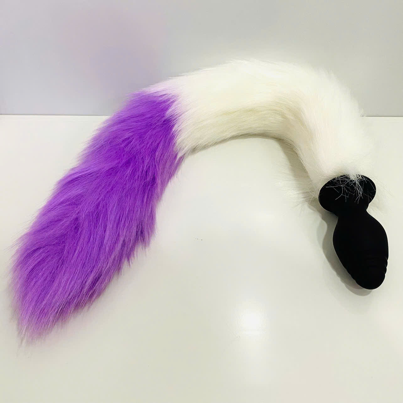 Đuôi cáo silicon cosplay rung mạnh, điều khiển từ xa 10 chế độ