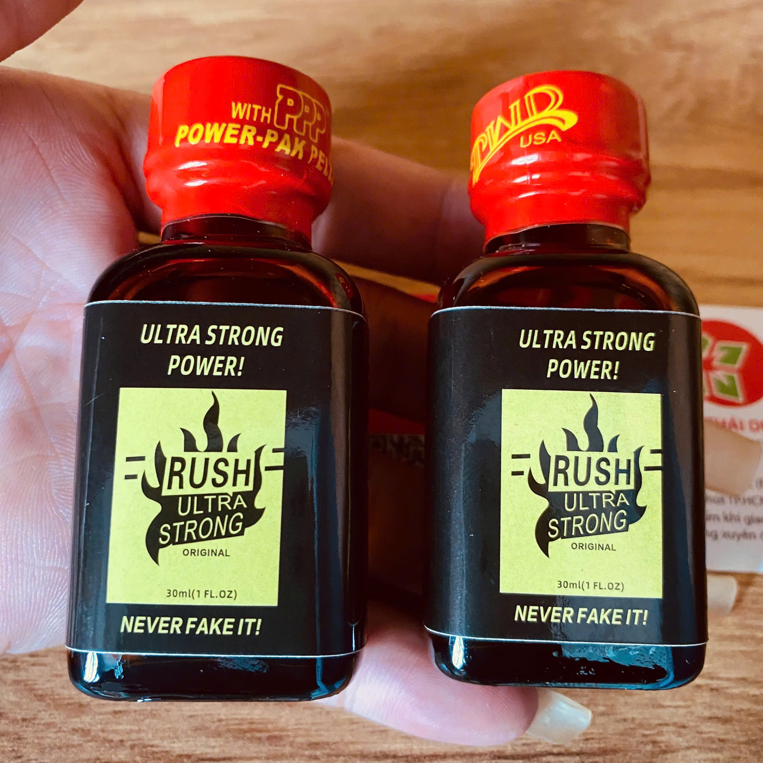 Popper RUSH ultra strong 30ml Mỹ chính hãng tăng khoái cảm mạnh